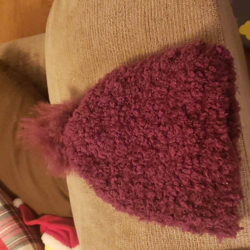 📦🚨DONATIONS SOON!! 📦🚨Purple/Maroon Toddler Hat